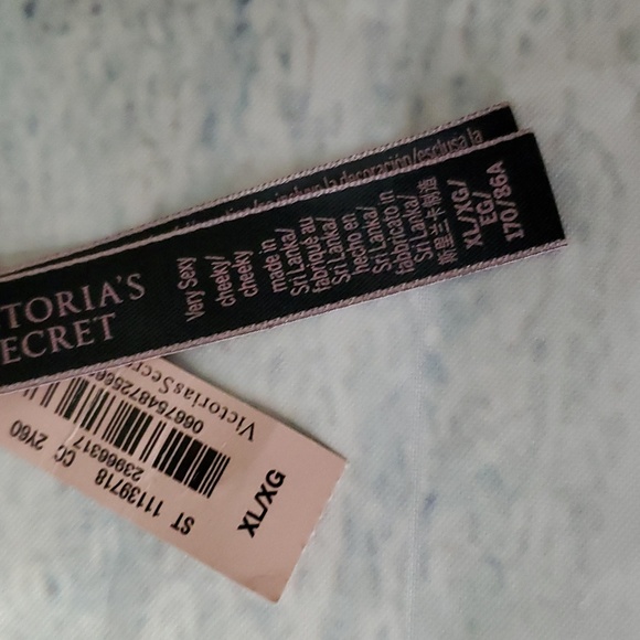 Victoria's Secret panties size XL - Picture 6 of 8